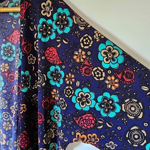 EUC LULAROE FUN FLORAL PRINT KIMONO SHRUG TOP LONG LINE SIZE SMALL - Picture 9 of 12